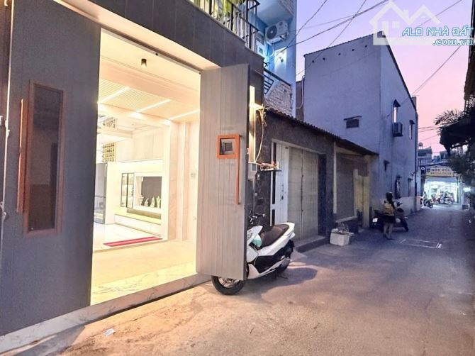 BÁN NHÀ LÊ VĂN DUYỆT, PHƯỜNG GIA ĐỊNH - GIÁ: 5,66TỶ/ NGANG 5,1M X DÀI 12M