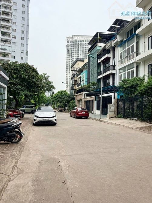 LIỀN KỀ KHU NHÀ VƯỜN PHÚ THƯỢNG TÂY HỒ–VỈA HÈ Ô TÔ TRÁNH DỪNG ĐỖ NGÀY ĐÊM-2 MẶT NGÕ Ô TÔ-K
