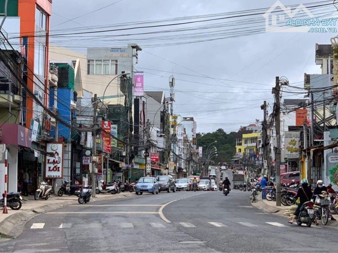 NHÀ Ở MẶT TIỀN NGUYỄN CÔNG TRỨ NGANG 9M