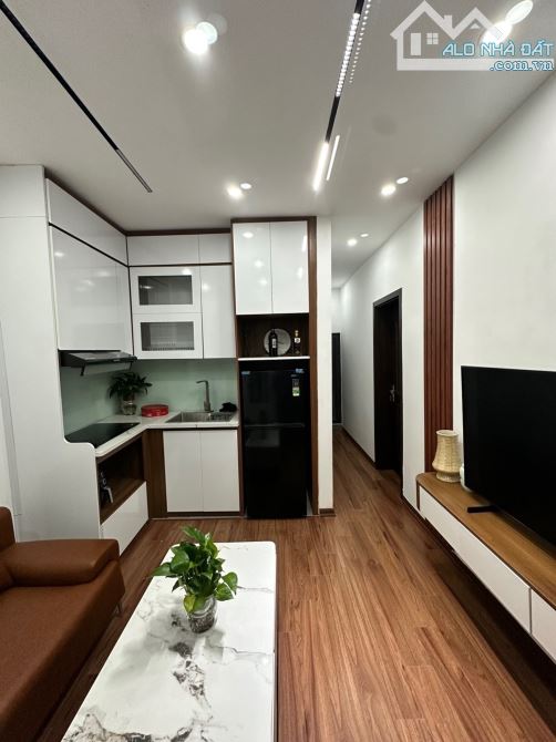 Bán tập thể tầng 2 ĐH Ngoại Thương — Chùa Láng 💥 Tòa hiếm đẹp — 75m2 2PN tầm 3.x tỷ