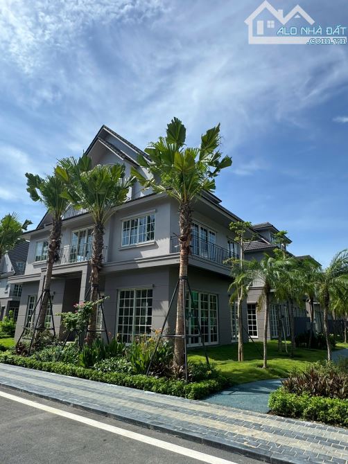 Biệt thự đảo Central Island đã bàn giao chính sách tốt tại Eco Central park