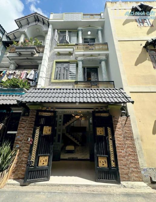 cần bán nhà hẻm 7m Lâm Văn Bền, Quận 7. Giá mong muốn 3Tỷ030 còn Ra lộc
