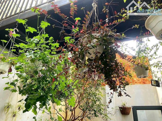 BÁN BIỆT THỰ ĐƯỜNG Ô TÔ NGUYỄN HỮU CẢNH P.8 ĐÀ LẠT - 151M²-GIÁ 10 TỶ