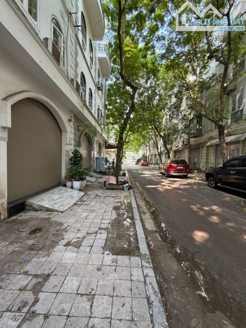 Đầu Tư Giữ Tiền , Giá Đầu Tư, LK Dòng Tiền 55tr/th, KĐT Dương Nội.100m 6T MT5m Giá 20,4ty