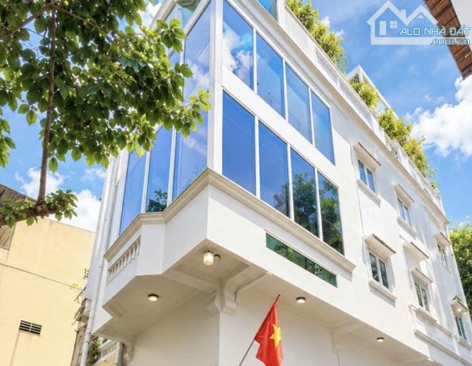 Tòa văn phòng góc 2 mặt tiền Cộng Hoà - Tân Bình - HĐT 40tr/tháng