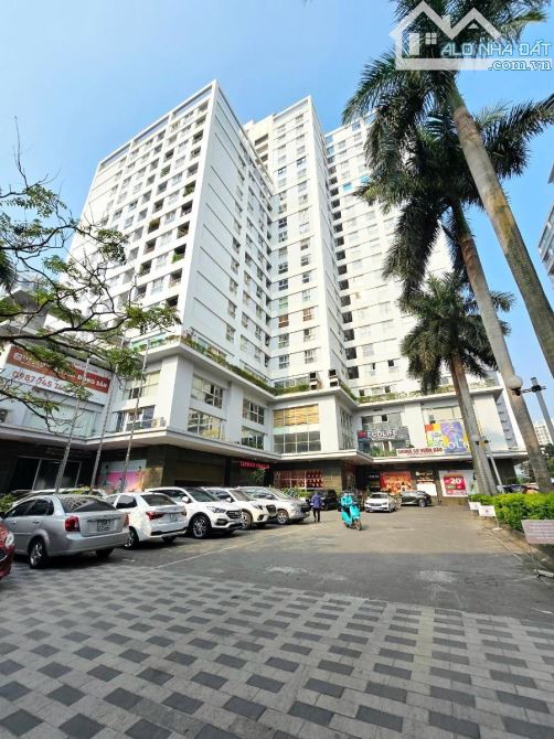Cần bán căn chung cư 128m2 khu Vườn Đào Phố Lạc Long Quân