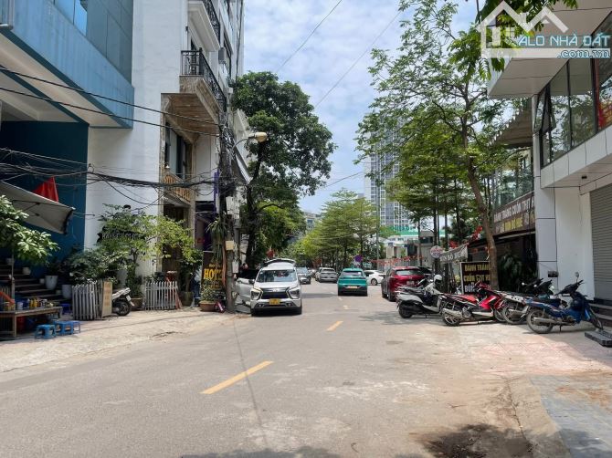 Tòa Văn Phòng Mễ Trì Hạ 8 Tầng Thang Máy 90m2 Mt 6m Vỉa Hè Oto Tránh Giá Hợp Lý 40 Tỷ