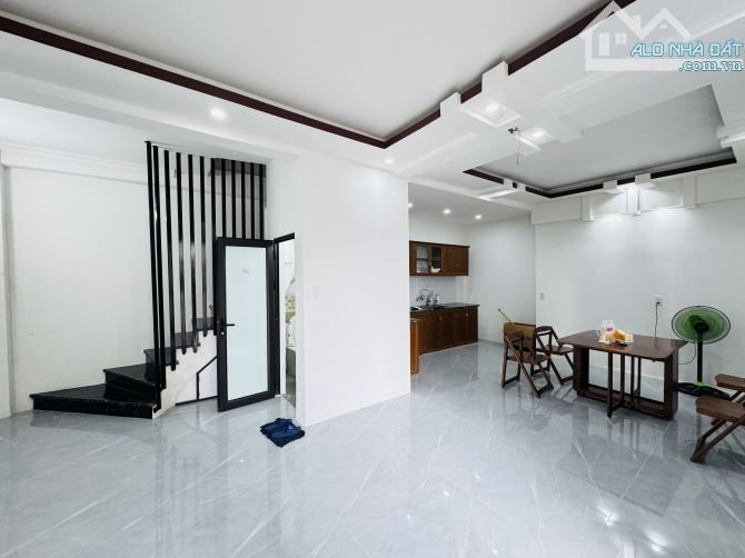 MẶT NGÕ TRẦN NHÂN TÔNG - KIẾN AN, GẦN NGÃ 5 QUÁN TRỮ, OTO ĐỖ CỬA, GIÁ CHỈ ĐẦU 2 TỶ