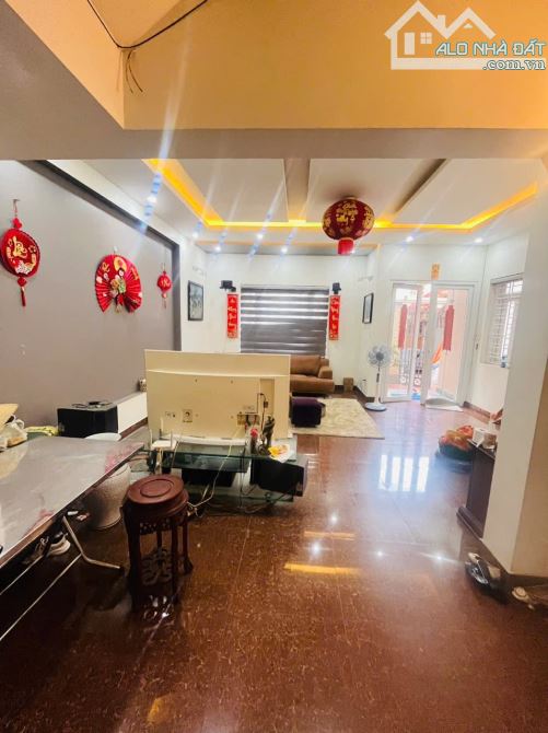 Bán biệt thư Mini phố Tô Hiệu 155m x 4 tầng ngang 8m chỉ 8,8 tỷ