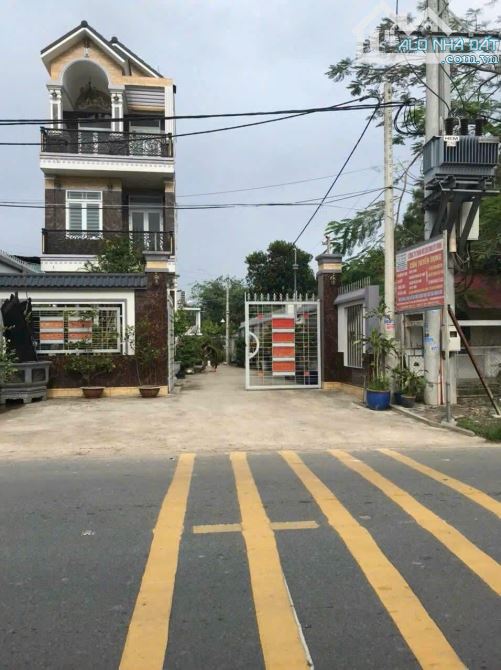 Nhà Xưởng + Nhà Ở 1Trệt 2Lầu Đường Nguyễn Văn Khạ Tân An Hội 950m2 Đang Sản Xuất May Mặc