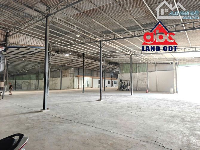 X147 Bán xưởng 2100m2 gần QL.1A F. Hố Nai, Biên Hòa. - Giá chỉ 12.5 tỷ