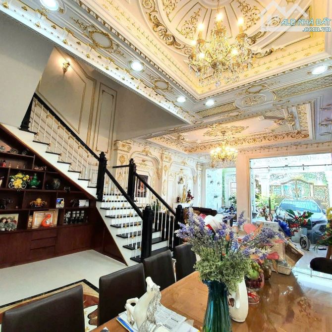 Siêu Hiếm - Biệt Thự Trong Khu VIP Đường Cách Mạng Tháng 8 Chỉ 30,5 Tỷ