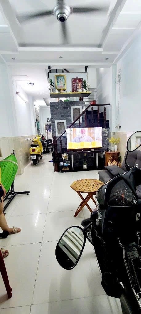 BÁN NHÀ PHÚ ĐỊNH QUẬN 8, 60M2 GIÁ 5.5 TỶ, HẺM XE HƠI, 3 TẦNG NHÀ ĐẸP DỌN VÀO Ở NGAY