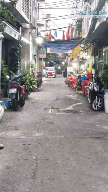 Nhà 59 m2, quận 8, gần Tạ Quang Bửu, hẻm xe hơi thông, 4 tầng, giá chỉ nhỉnh 9 tỷ.