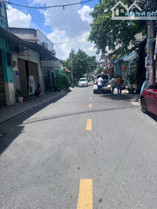 150M - 10tỷ5 - BÁN DÃY TRỌ TÂN THỚI NHẤT 13 – PHAN VĂN HỚN - QUẬN 12 - HẺM 5M XE HƠI