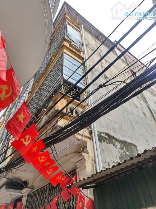 Nhà dân xây mặt ngõ kdoanh Ngọc Khánh ngõ 3m lô góc 40m2 sổ x mtiền 4.1m. Giá 9.8 tỷ