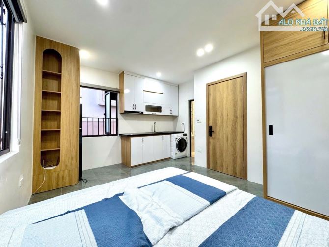 LÔ GÓC 3 THOÁNG - 6T THANG MÁY - TT BÁCH KIM XÂY - DÒNG TIỀN 30TR/THÁNG