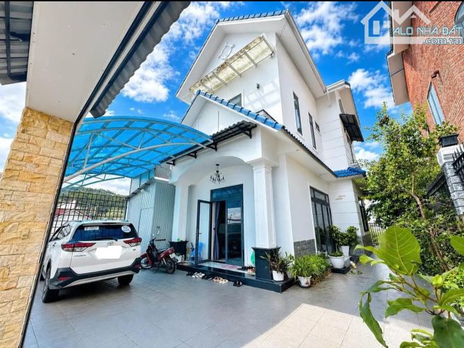 BIỆT THỰ ĐƯỜNG TRỊNH HOÀI ĐỨC ĐÀ LẠT 200M2 GIẢM 10.5 TỶ - 8.2 TỶ