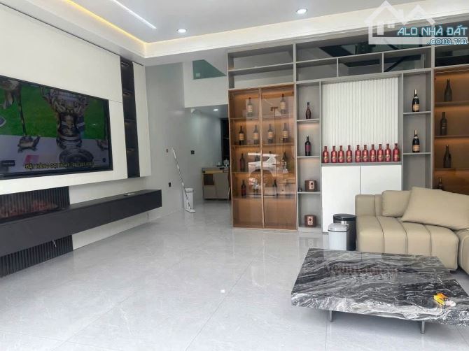 Bán căn 4 tầng x 60m. Ngang 6m. Khu TĐC Tam Kỳ. Giá 7.9 tỷ