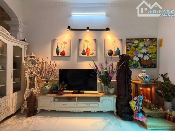🏠 Bán nhà Phạm Huy Thông 62m² - 4 tầng - 4 phòng ngủ - Ô tô vào nhà - 4,89 tỷ