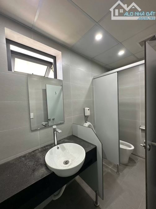 40 TỶ – MẶT PHỐ YÊN PHỤ, TÂY HỒ | 85M² – MT 6M – 8 TẦNG – 2 HẦM – VIEW HỒ