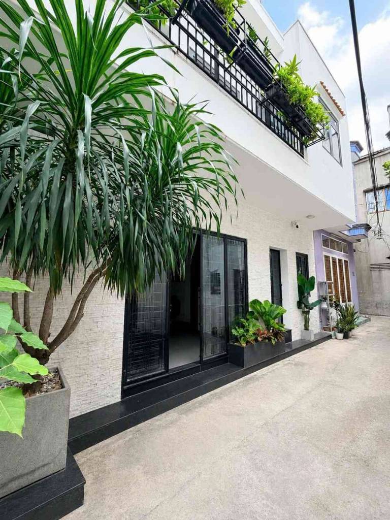 Bán nhà đường Dương Quảng Hàm, Gò Vấp, DT 48m² nhà 3 tầng, giá 5,6 tỷ