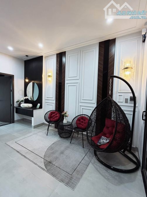 🔥 BÁN BIỆT THỰ TÂN CỔ ĐIỂN 3 TẦNG – CÁCH BIỂN 100M – NGUYỄN CHÍCH – 9,5 TỶ