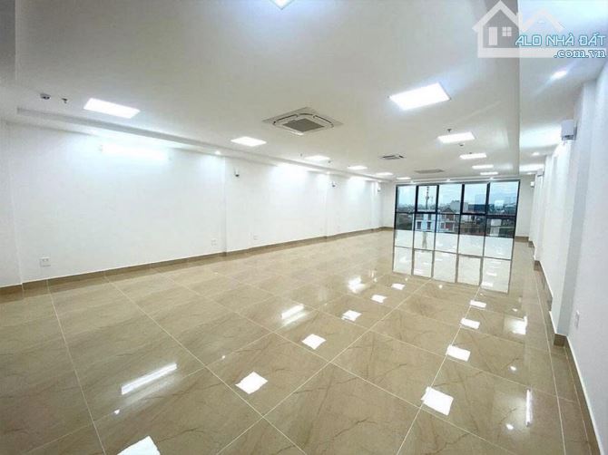 BÁN TÒA VĂN PHÒNG MẶT PHỐ LẠC TRUNG- THANG MÁY- THÔNG SÀN- MẶT TIỀN RỘNG- 119M 9T- 110 TỶ