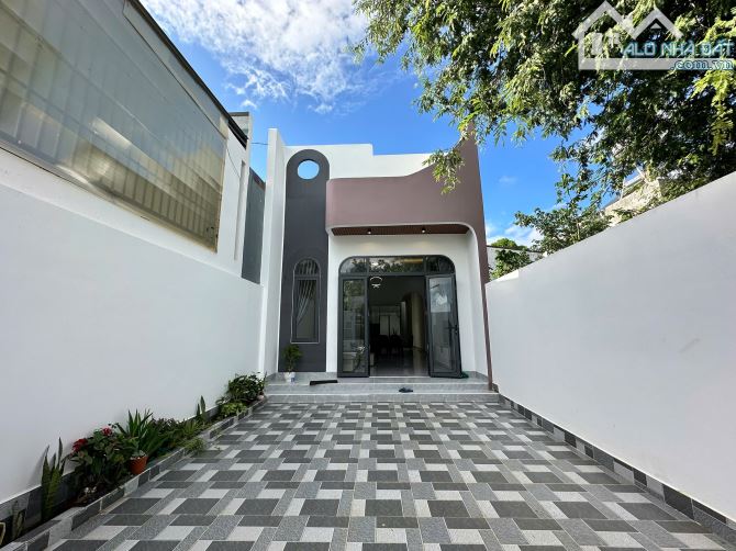 Nhà Đẹp H.Ymoan | Diện Tích Rộng (5x30m) Xây Mới - Đường Oto - Giá Siêu Tốt 2TY600 !