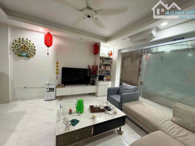 SIÊU PHẨM LÕI BA ĐÌNH Dt 45M2 - LÔ GÓC 2 MẶT THOÁNG SÁNG - 50M RA PHỐ - FULL NỘI THẤT