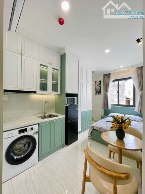 Dòng tiền 130tr/tháng CHDV cao cấp Hoàng Sa sát Quận 3, khoán 5 năm Chỉ 18.68 Tỷ