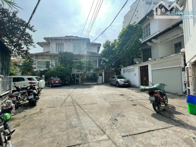 Biệt Thự Tú Xương 9x16m 143m2 3 lầu thang máy giá siêu mềm 65 tỷ