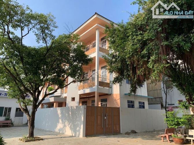 BIỆT THỰ KHU NỘI BỘ RIÊNG BIỆT, TRƯỜNG CHINH–TÂN BÌNH –11M X 21M , 3 TẦNG - GIÁ 31 TỶ