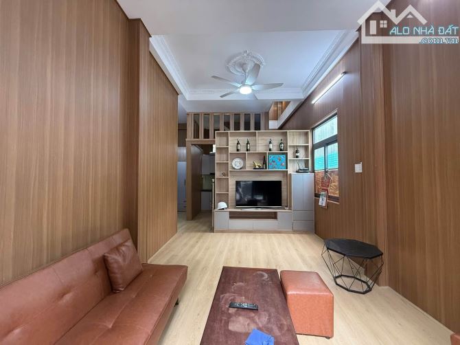 🔴💥Nhà 2 tầng kiệt Trần Cao Vân, có chổ đậu Ô TÔ thoải mái chỉ vài bước chân