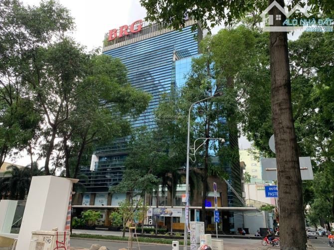 Cần bán tòa nhà Building góc 2 MT Nguyễn Đình Chiểu, P. Võ Thị Sáu, Q3. 2 hầm, 15 tầng