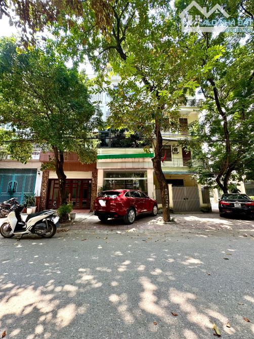 Bán Gấp Nhà Liền Kề, Khu Đô Thị Goldmark City Hồ Tùng Mậu, 65m, 6 Tầng, Thang Máy, 21 tỷ