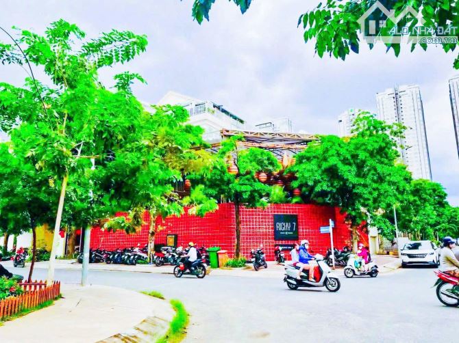 Biệt Thự Góc 2MT Đường số 5. KDC Him Lam, P, Tân Hưng, Q 7 - 20m x 30m (583m² ) - 200 Tỷ