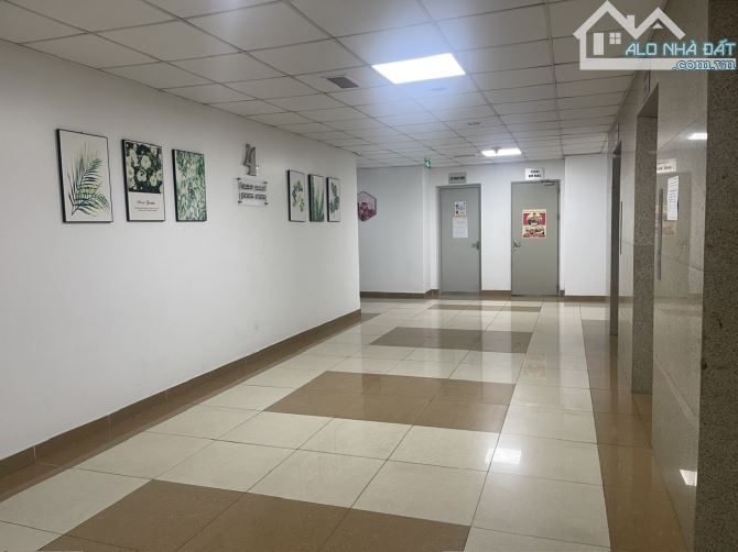 Bán căn hộ chung cư Hòa Bình 6, Minh Khai, Dt 130m2, giá 10.7 tỷ.