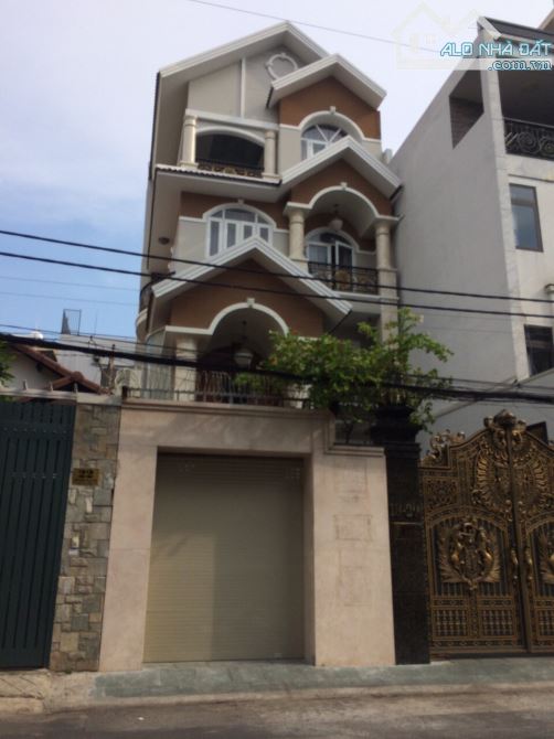 Bán nhà mặt tiền nội bộ đường Bàu Cát. DT: 6x23m, nhà 3 tầng giá 20 tỷ