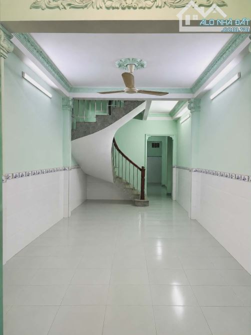 XE HƠI VÀO NHÀ - SÁT CHỢ RẠCH ÔNG P.CHÁNH HƯNG TP.HCM - 70 M2 - 3 TẦNG - 7.5 TỶ