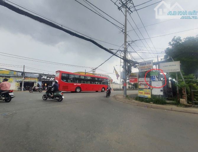 Dãy trọ 2300m2 (37x60) - HXT nhựa - Linh Xuân - Làng Đại Học - Hơn 100tr/tháng - chỉ 49ty