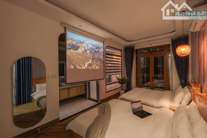 HOMESTAY RỪNG THÔNG CÓ THANG MÁY CHỈ 10 TỶ 5