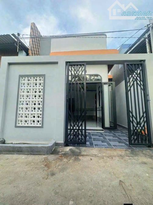 Nhà 4 đẹp không tì vết, SHR, 115,1m2, Xã Tân An Hội, Giá 950 Triệu.