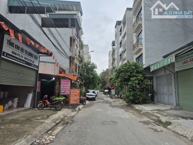 TỐ HỮU VĂN KHÊ HÀ ĐÔNG LIỀN KỀ PHÂN LÔ VỈA HÈ KINH DOANH TUYỆT ĐẸP 50m 13.5 TỶ