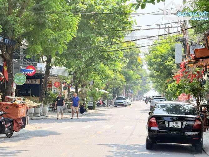 Bán nhà 3,5 tầng đường Ngô Thì Sĩ,trung tâm phố tây An Thượng, gần biển Mỹ Khê. Giá 28,5Ty