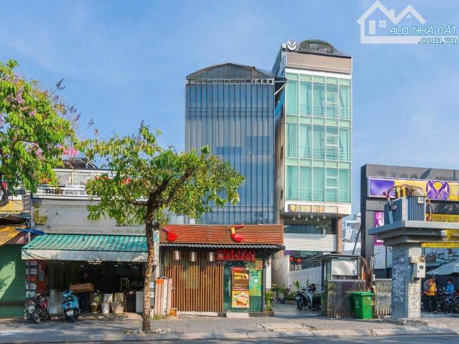 Bán tòa nhà văn phòng MT Trần Não, An Khánh, DT 8.8 x 65m 5T HĐT 350tr/ tháng giá 86 tỷ