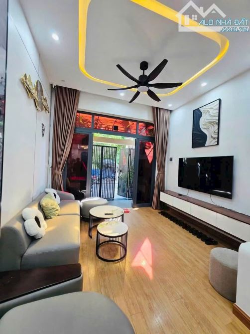 BÁN NHÀ 3 TẦNG 3PN 4WC MT AN HẢI