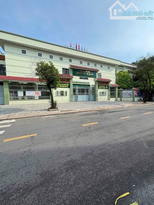 NHÀ MỚI 3 TẦNG - 60M2 - HXH - KHU TÔ HIỆU, GẦN ĐẦM SEN - Q.TÂN PHÚ - CHỈ 6,x TỶ