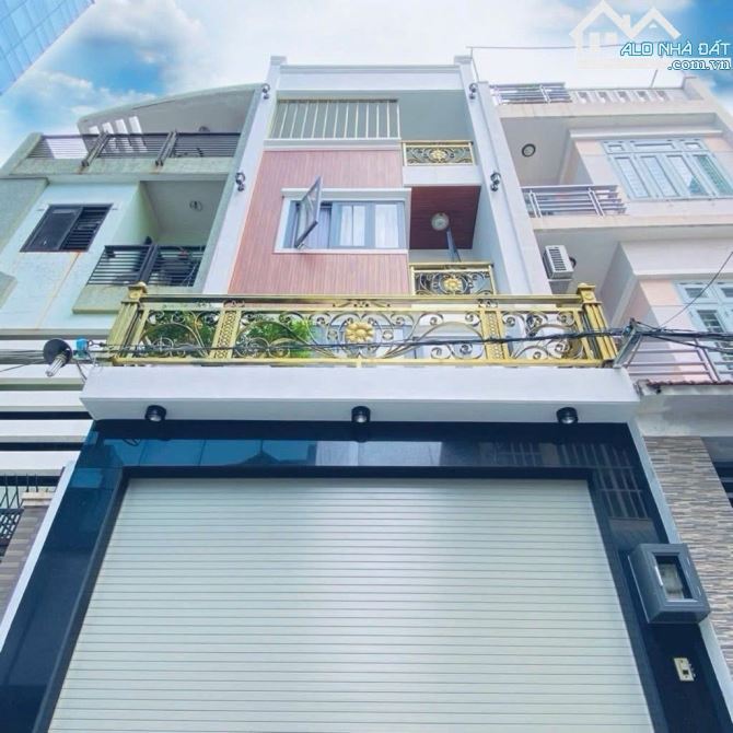 NGAY TRẦN HƯNG ĐẠO,QUẬN 5. GIÁ:4,88TỶ/5,5x11m. 3 LẦU. SỔ HOÀN CÔNG. CHO THUÊ 33TRIỆU/THÁNG