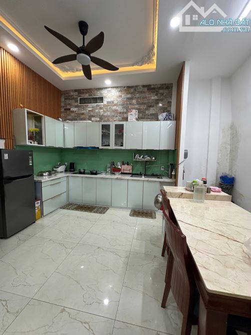 BÁN NHÀ MỚI - Thống Nhất P16 GV - 2 Tầng 3 phòng - 6x13 - 70m2 - Gần Lotte mart